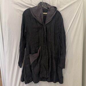 Cynthia Ashby Heavy Linen with silk features button long Jacket small